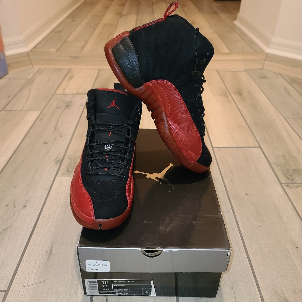 Air Jordan 12 Retro Flu Game (2009)